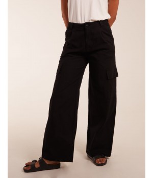 Trousers With Side Pocket